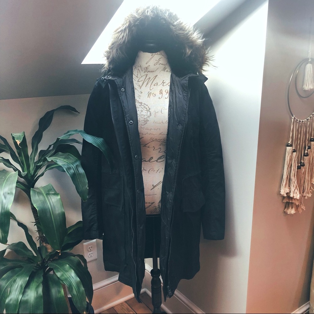 EXPRESS ✨ Faux Fur Hooded Winter Coat